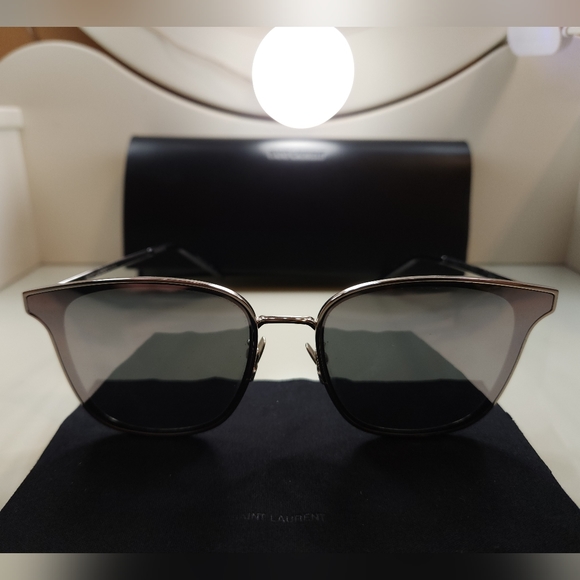 YSL - Sunglasses - Picture 3 of 14
